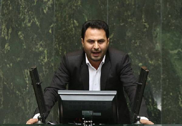 آقای یونسی نمک خوردی لااقل نمکدان را نشکن/آخر سال ارز را گران می کنند تا کسری بودجه را جبران کنند