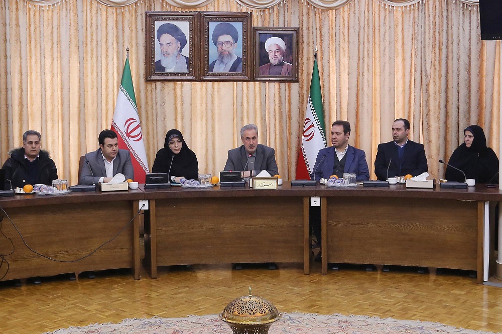 بانوان در انتخابات نقش فعال داشته باشند