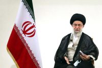 کسانی که با تکیه به دیگران توهم تأمین امنیت دارند به زودی سیلی خواهند خورد