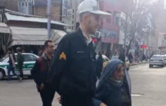اقدام پسندیده مأمور راهنمایی رانندگی در سراب و بازتاب آن در فضای مجازی