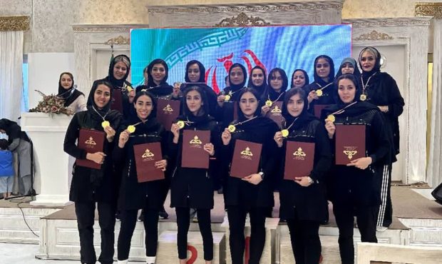 مدال طلای المپیاد ورزشی بانوان در دستان یکی ازفرزندان پرسنل شرکت فرآورده های نفتی