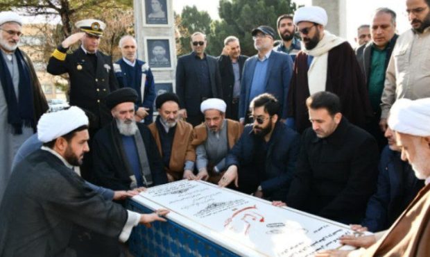 بازدید رئیس سازمان عقیدتی سیاسی وزارت دفاع و پشتیبانی نیروهای مسلح از پالایشگاه تبریز