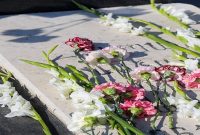 گلباران مزار شهدای ارامنه در تبریز