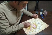 هنرمندی که بیش از ۳۷ سال نگار گری می‌کند