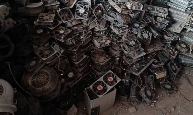 کشف ۲دستگاه ماینر در منزل مسکونی